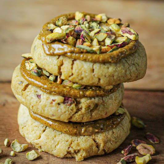 Cookie pistache conçu dans l'atelier de Cernay-la-Ville / Le Jardin Sucré