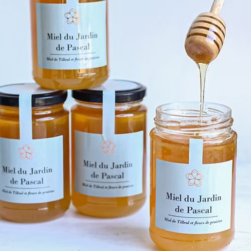 Miel fabriqué par un apiculteur près de Rambouillet aussi ami des chefs pâtissiers Mélanie et Arnaud Mathez - Le Jardin Sucré